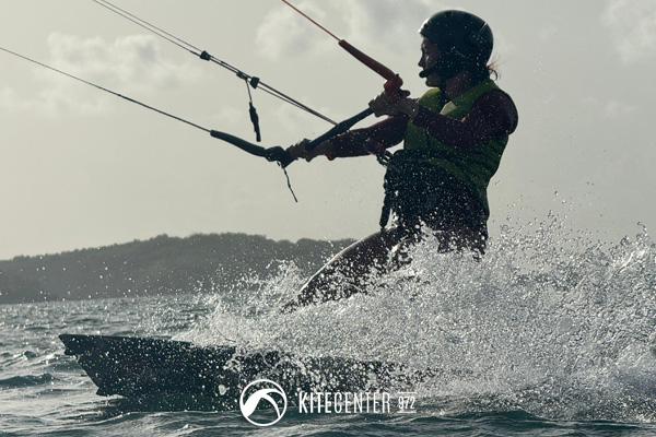 Le matériel Kitecenter 972 école de kitesurf en Martinique